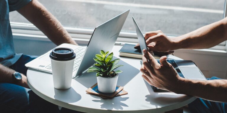 Accounting Outsourcing vs. Hiring an Accountant